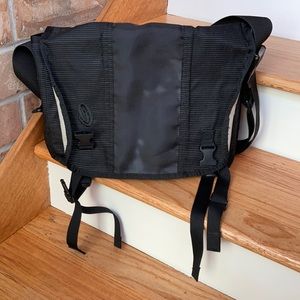 Timbuk2 crossbody bag